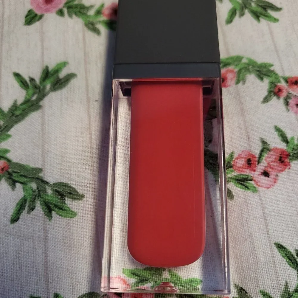 Lique Metallic Liquid Lip Gloss Flirt